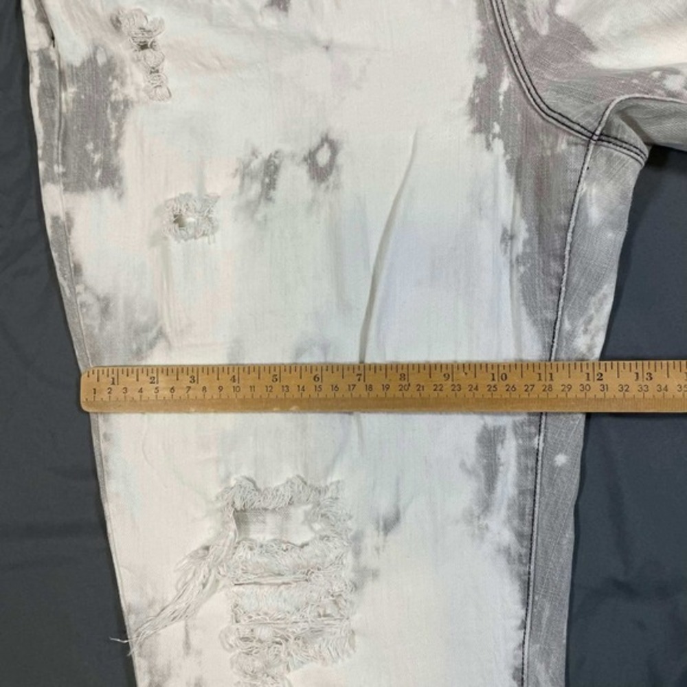 Y2K Baby‎ Phat Size 22 Acid Wash Distressed Jeans White Grey Cat Logo Streetwear - Picture 10 of 10